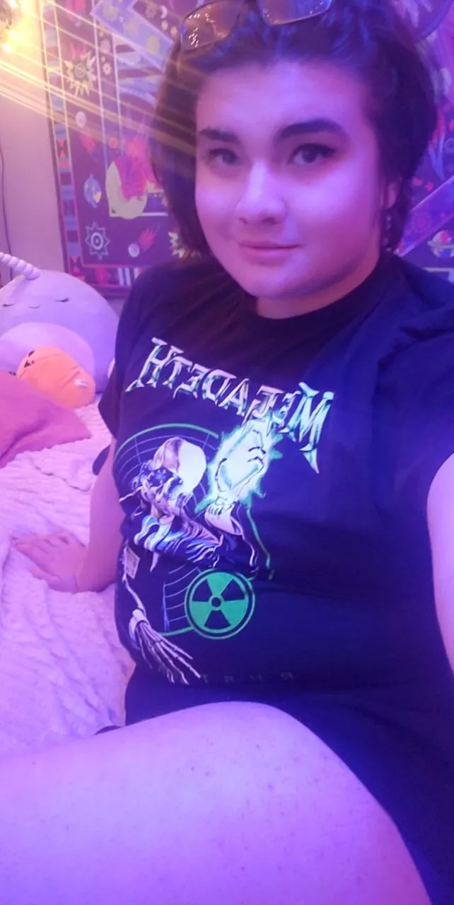 are chubby bois accepted here?🥺