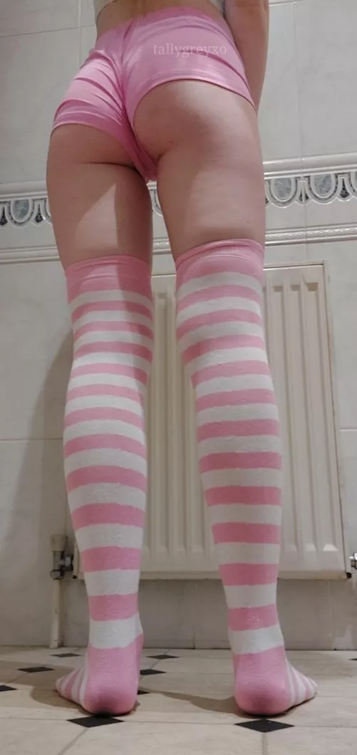 Are you looking at my socks or peachy bum?