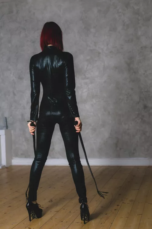 Are you ready to be whipped with my short twin whips? This is just the beginning after them will be long. One of my first photos with these whips. And I really like it, even though it's old.