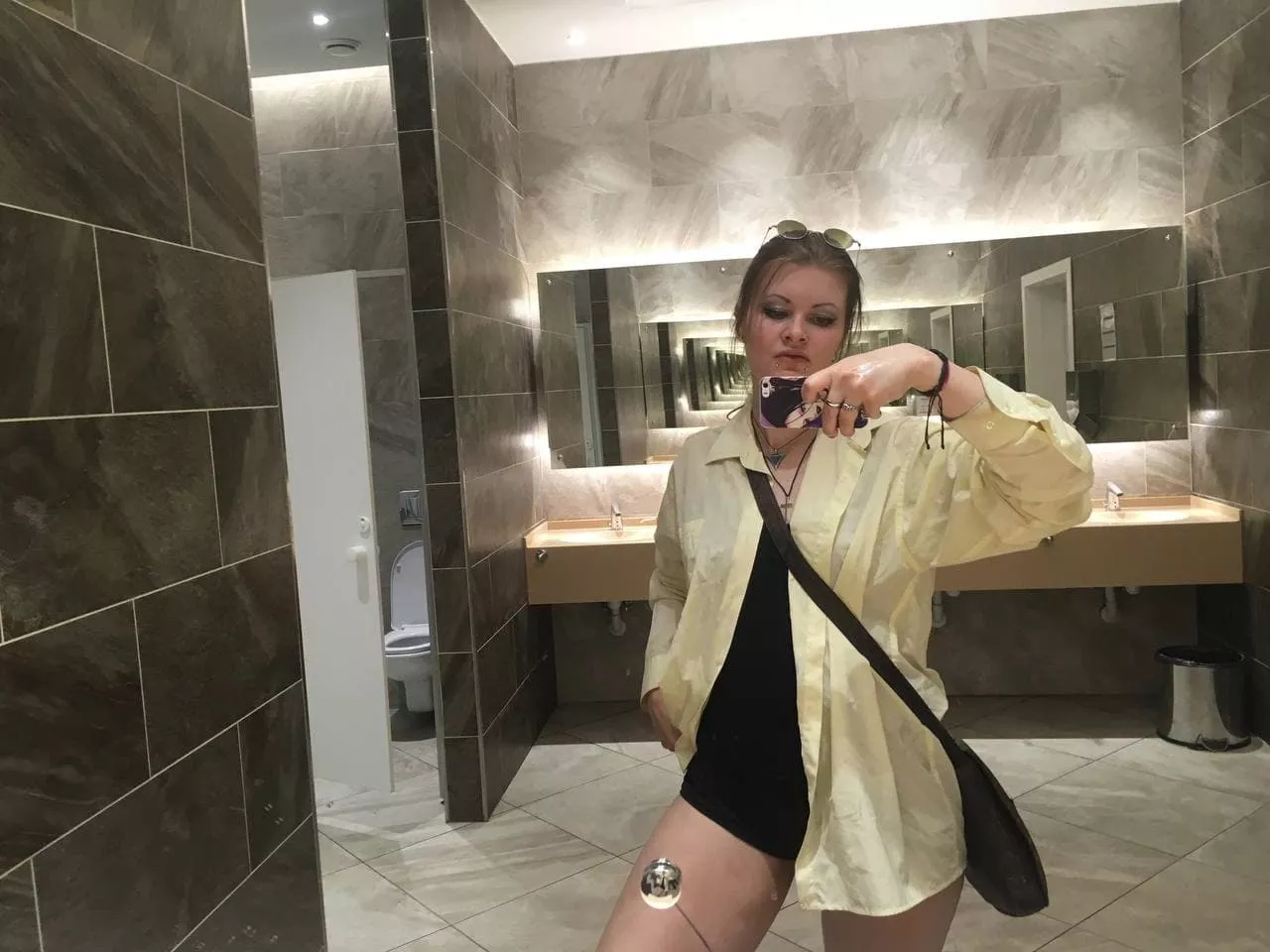 are you ready to paint me as beautifully sexy and wet as one of your french girls?