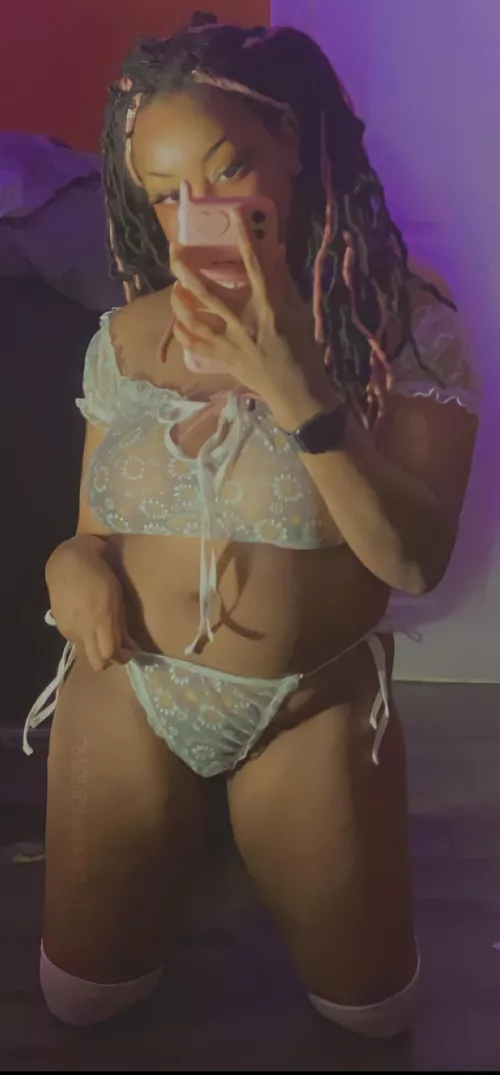 aren’t i the cutest in this?! 😩♥️