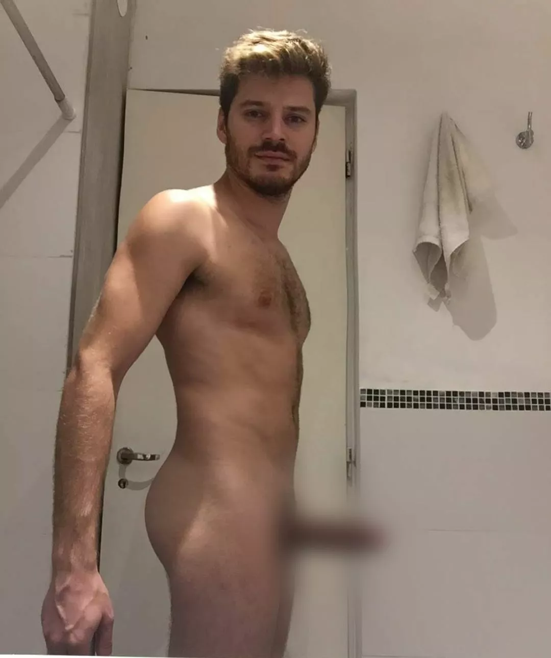 Argentinian Alpha Domme Cock🍆 looking for betas bois 😈I’m into fetishes😈