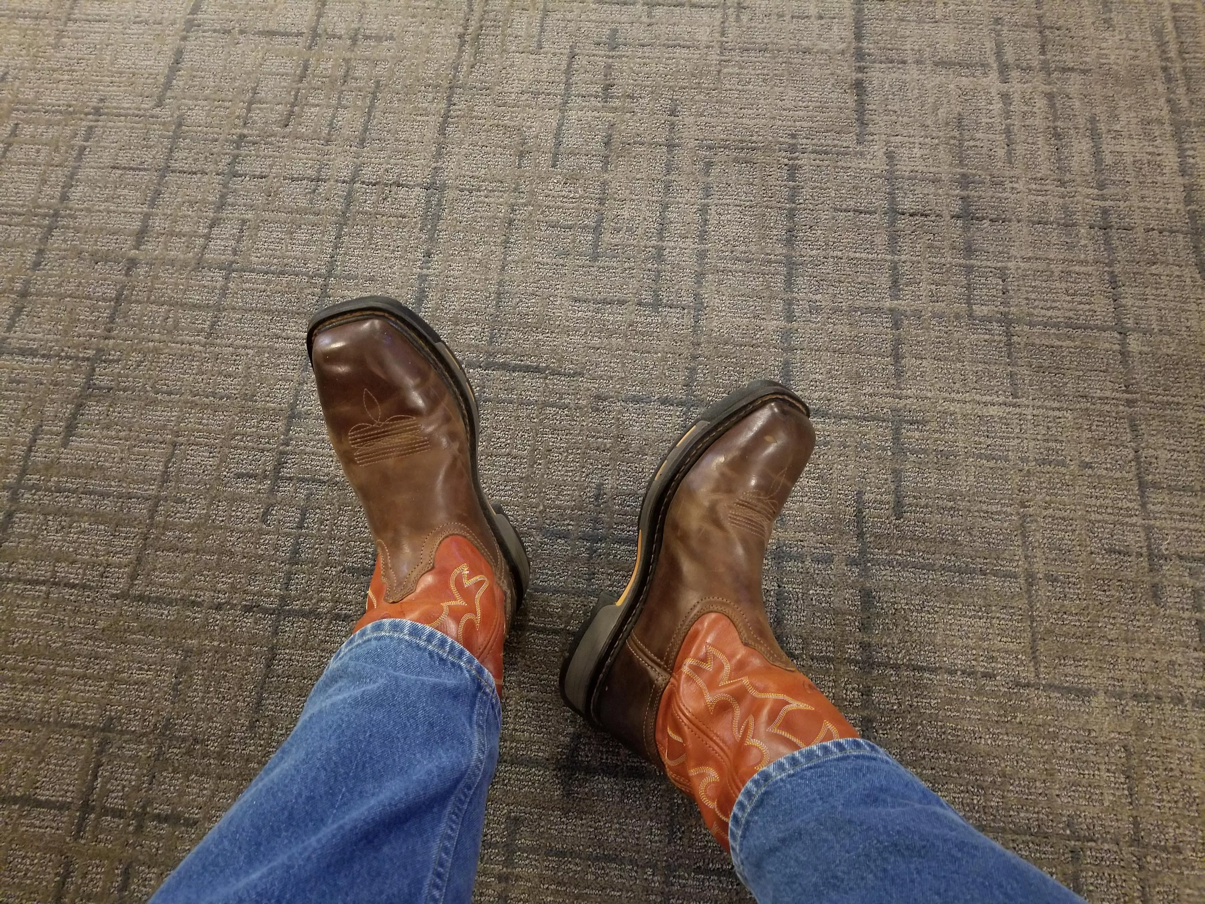 Ariat steel toe Workhogs. Was surprised that these were more comfortable than some of my other boots.