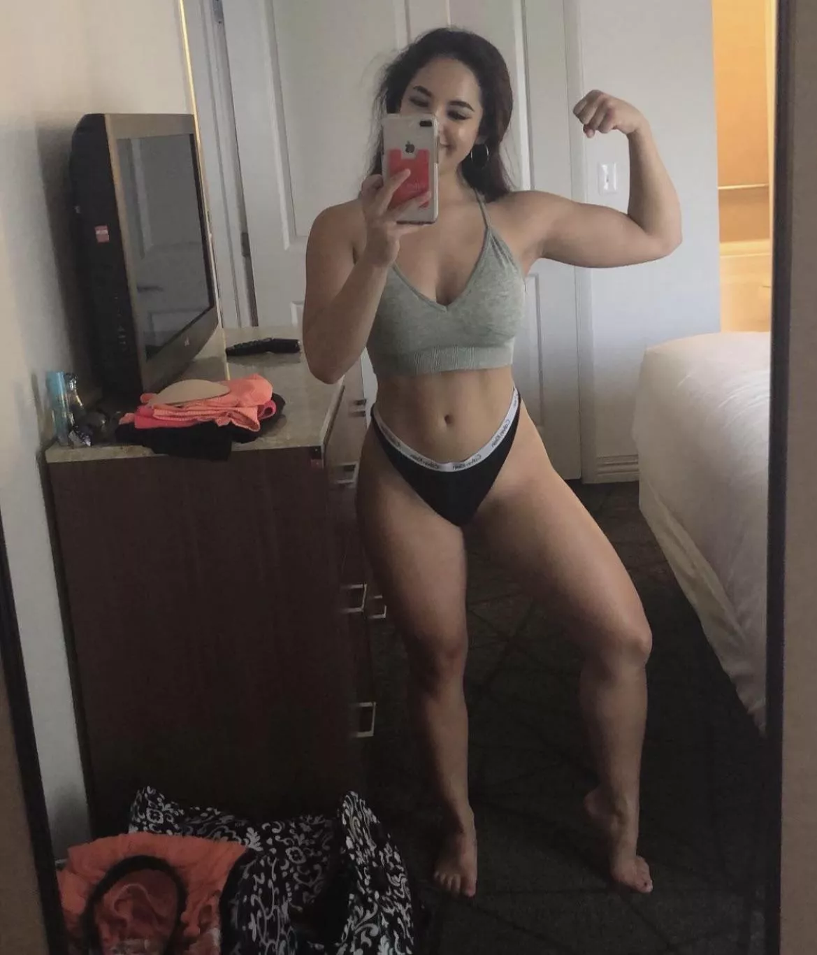 Arm day is the best day😏