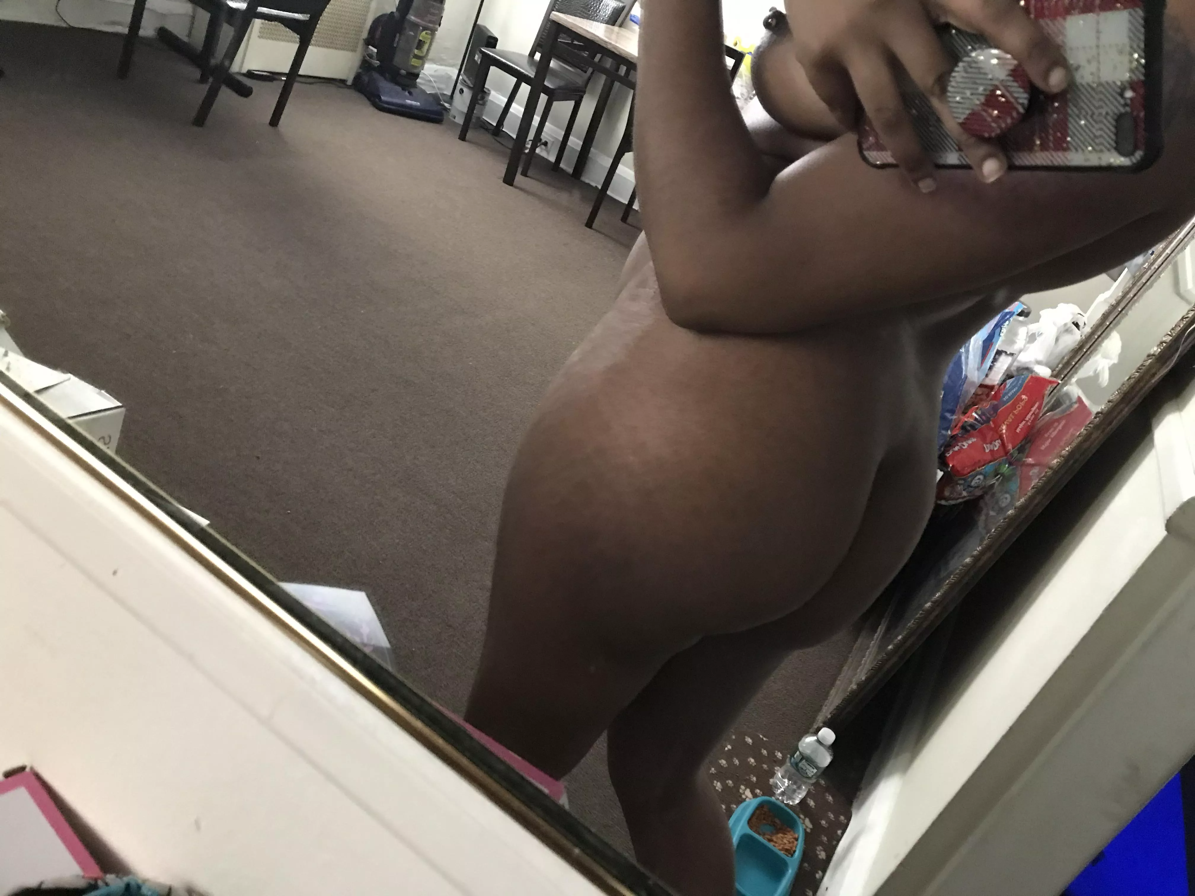 As a nudist I love walking around naked all day ! :)