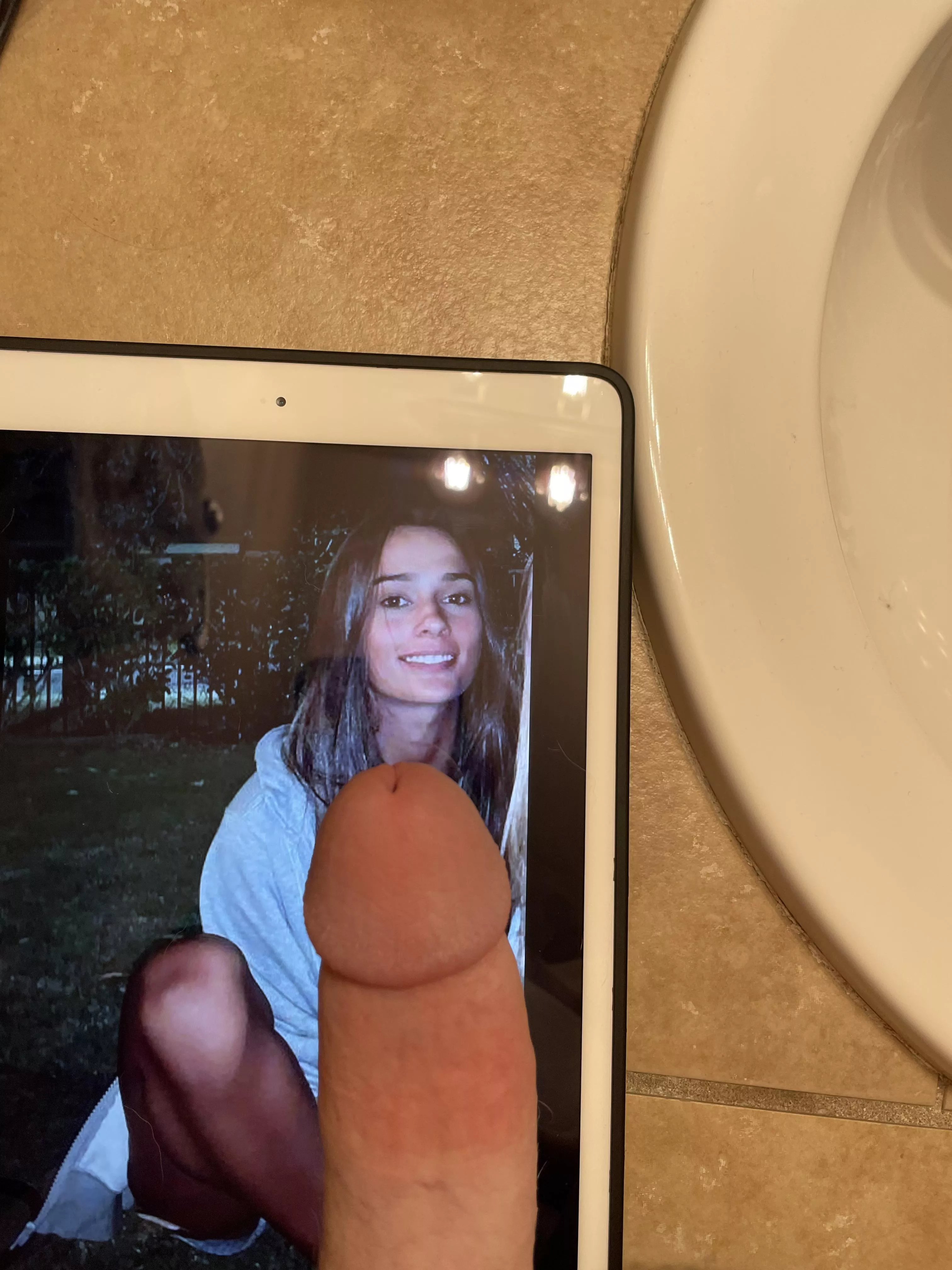 As per request here’s my cock of Sara.