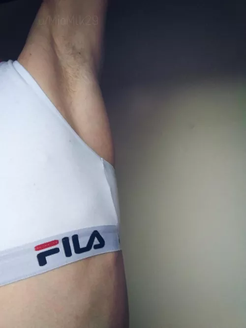 As promised I've let them grow a bit longer. Should I keep going or is it time to shave again? 🤭