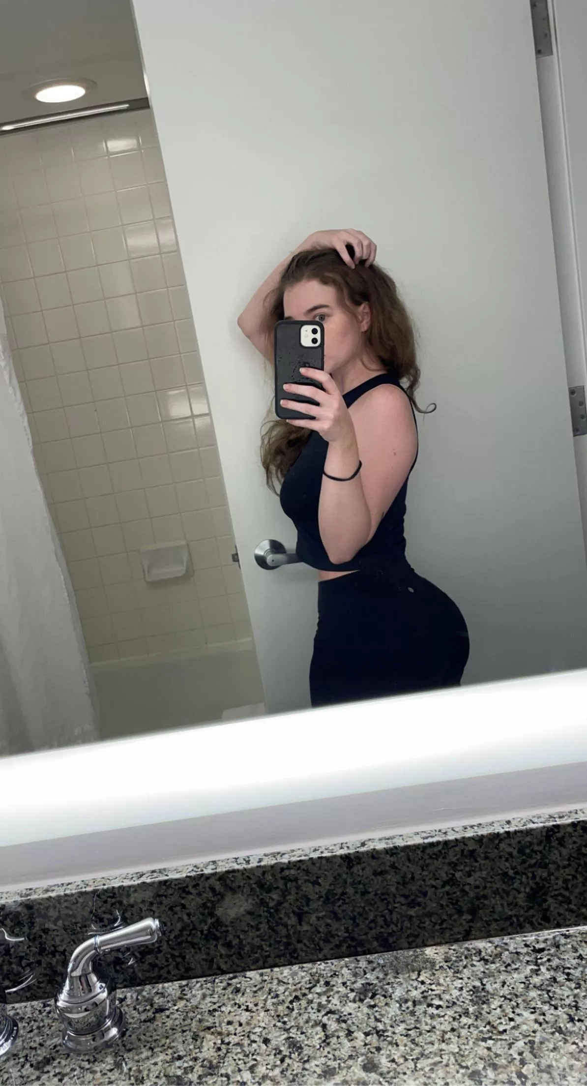 Ass getting fat! Hold up Ass getting fat! Hold up