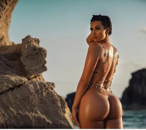 Ass to ibiza 😍😍