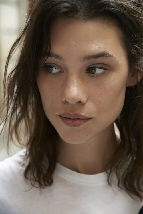 Astrid Berges Frisbey
