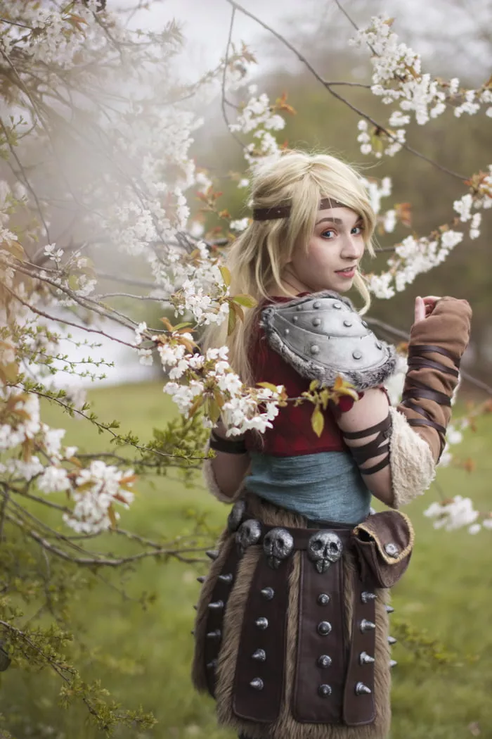 Astrid Hofferson by Luminara Cosplay
