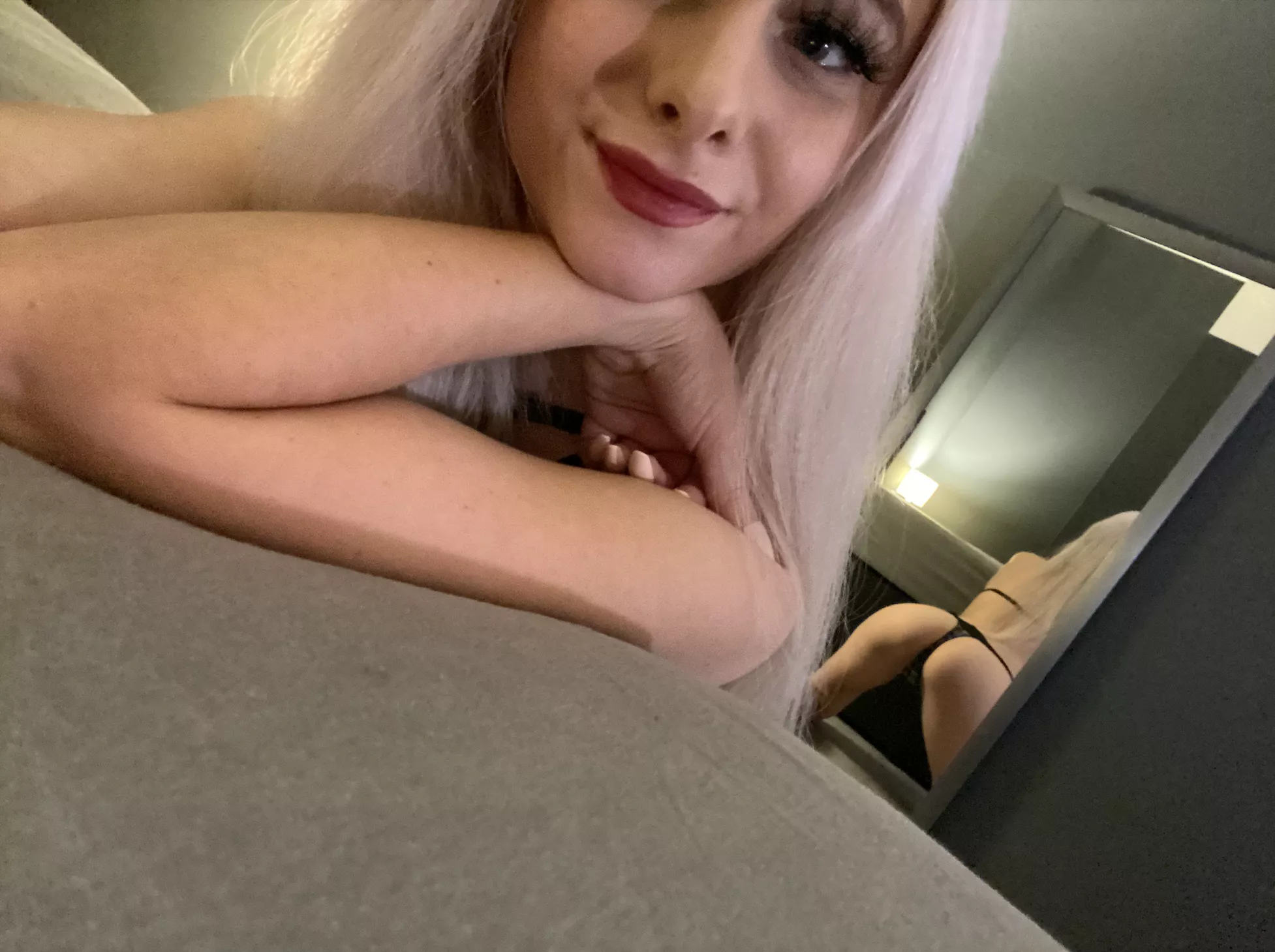 at first i look cute but in reality i will suck your cock for hours and make you cum in different ways