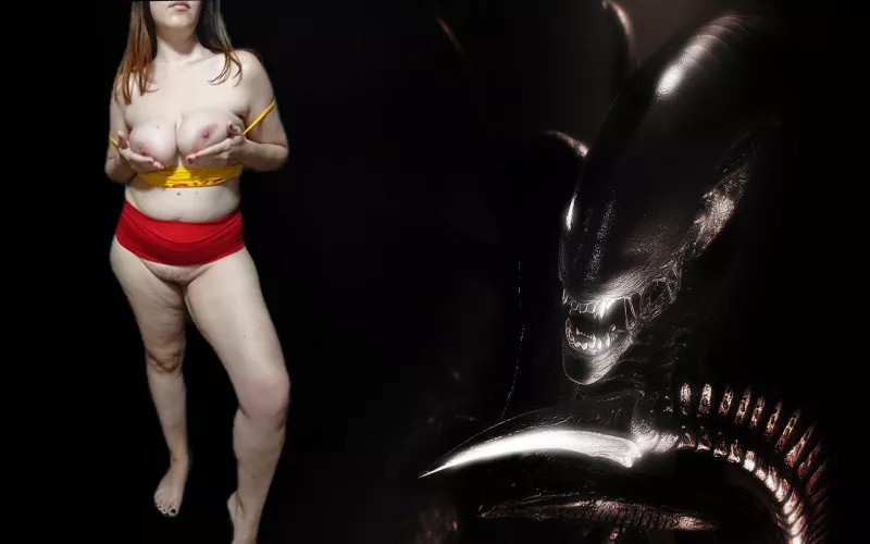 At the moment I can't upload videos, redgif doesn't work and I don't think it will go up there anymore. At the moment photos, I hope you like it. 💋