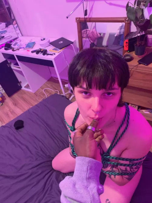 at ur service š§š»