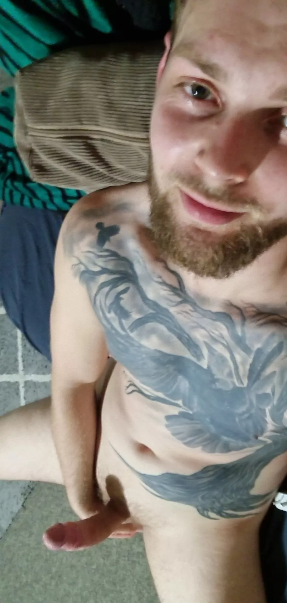 Average guy who needs motivation to improve 😅 Average guy who needs motivation to improve 😅