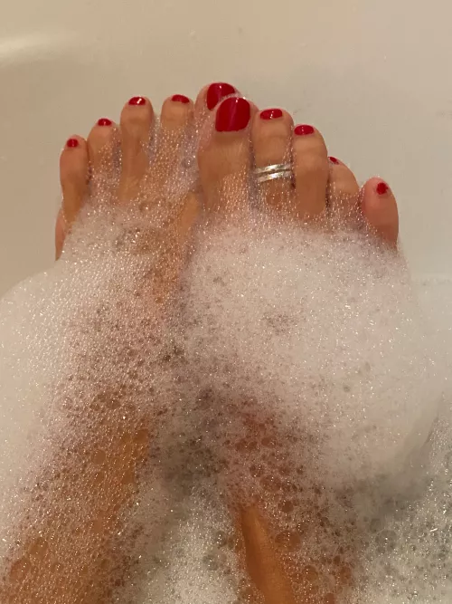 awwhh...bath time 💋😈