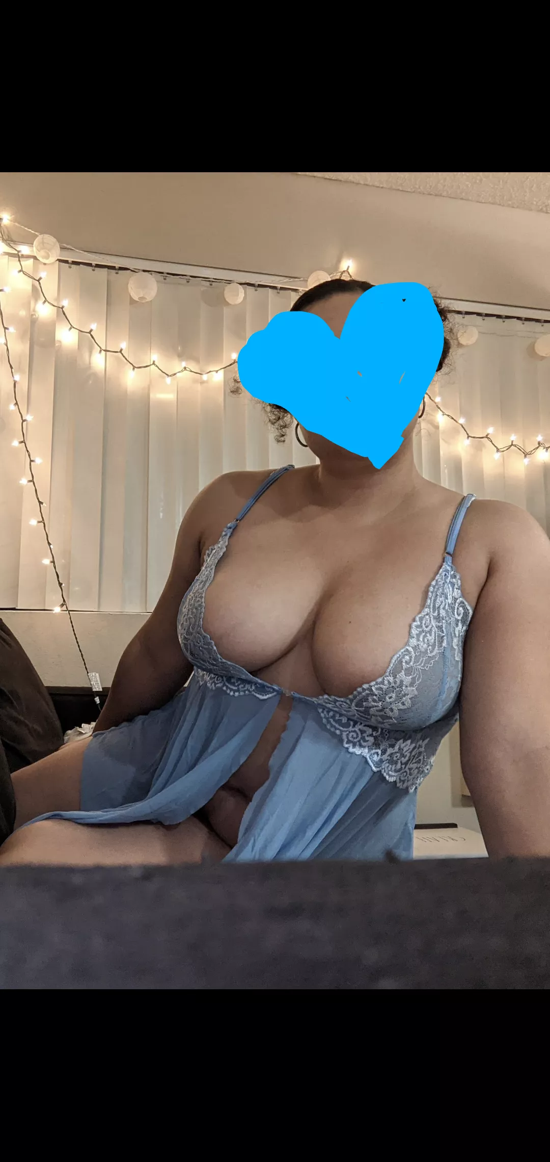 Azzie in baby blue <3