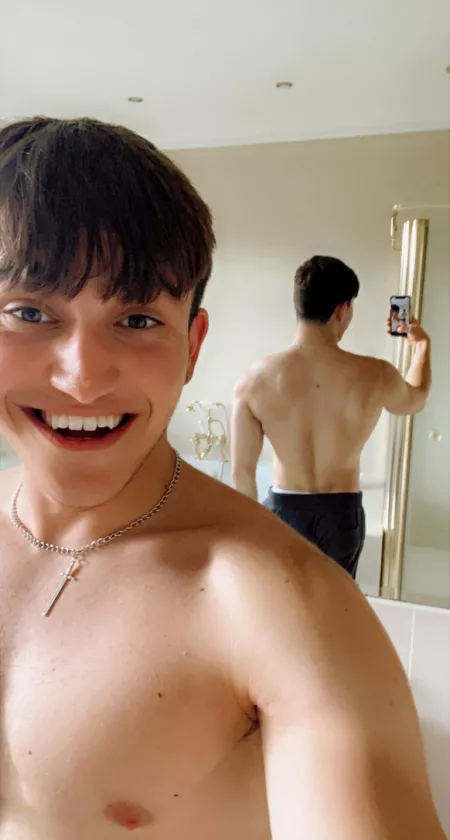 Baby got backπ