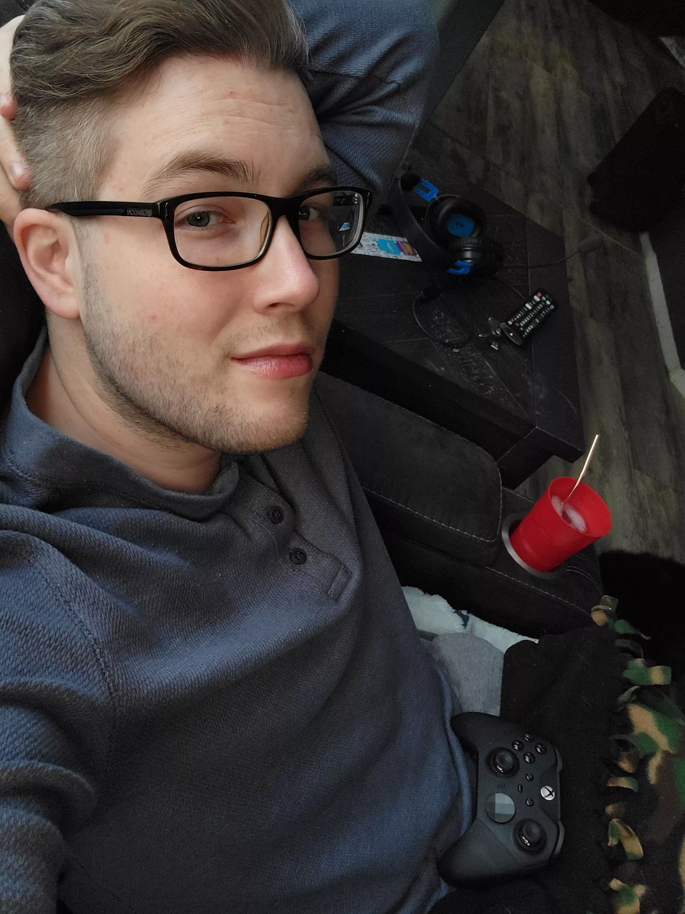 Baby it's cold outside... Perfect day for cuddles and games. Any takers? Baby it's cold outside... Perfect day for cuddles and games. Any takers?