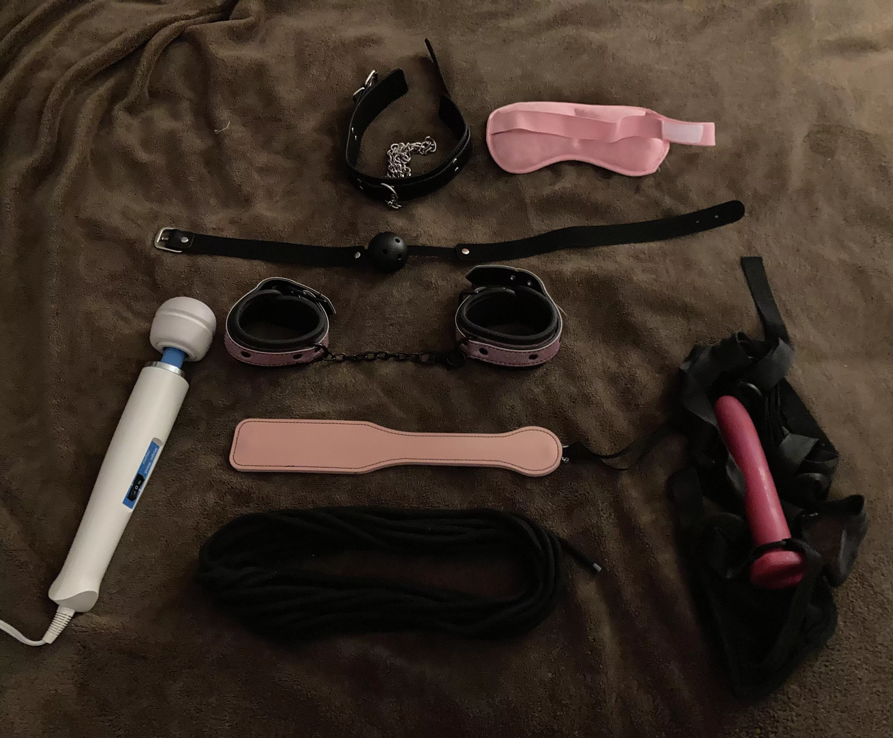 babygirl is downstairs working, Mommy is upstairs preparing for playtime