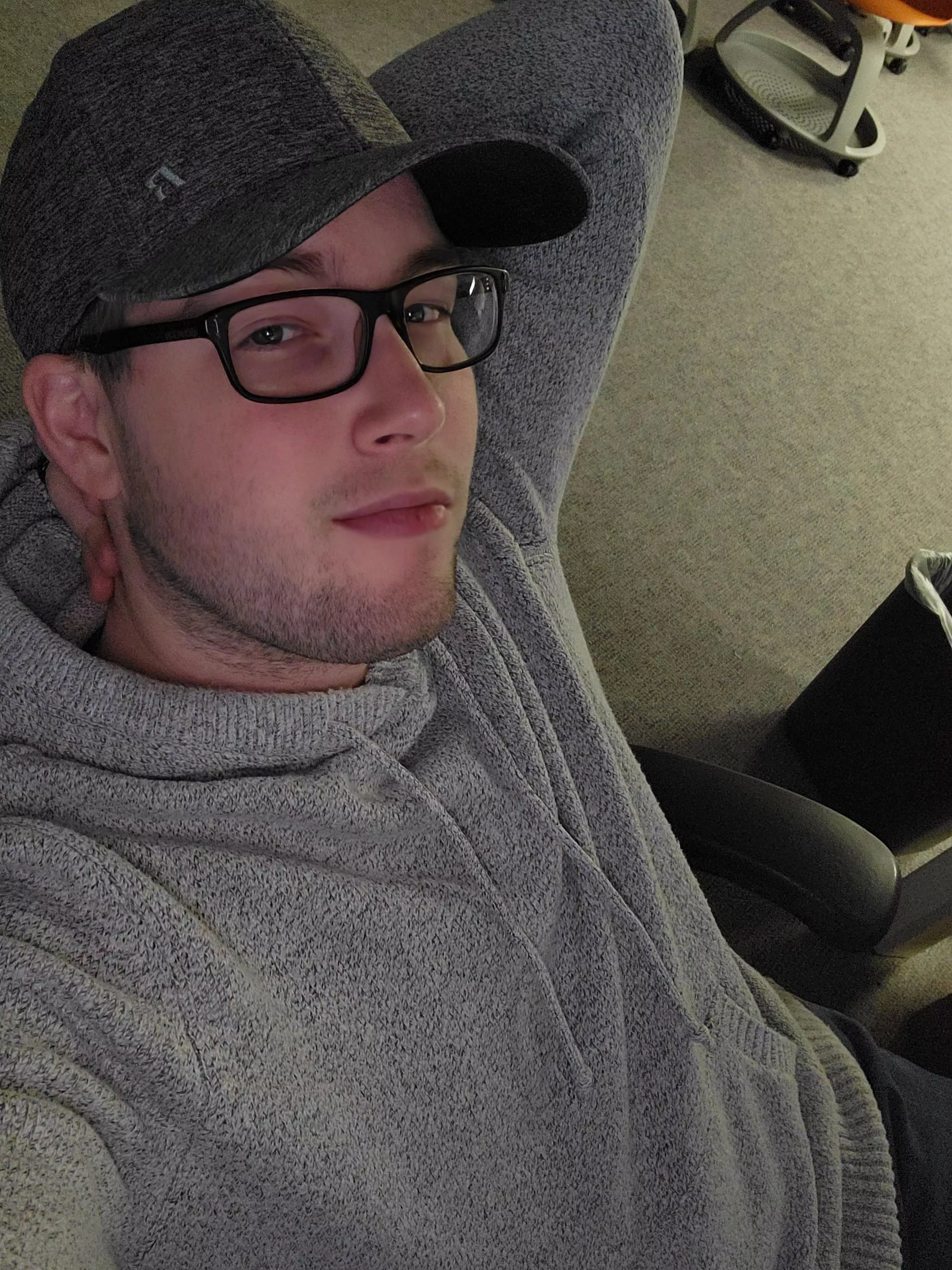 Back to the grind just one more time. Thank God it's Friday. How are we all doing? Back to the grind just one more time. Thank God it's Friday. How are we all doing?