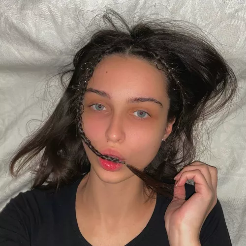 Bad girl needs to be spankedπ€