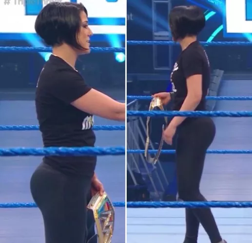 Bailey's bum = HEAVEN