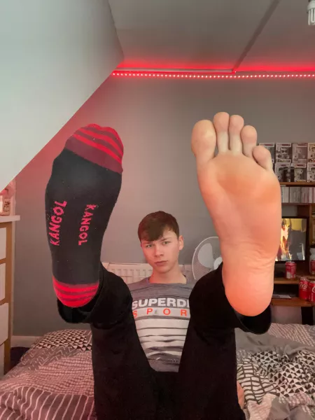 bare or socked? π