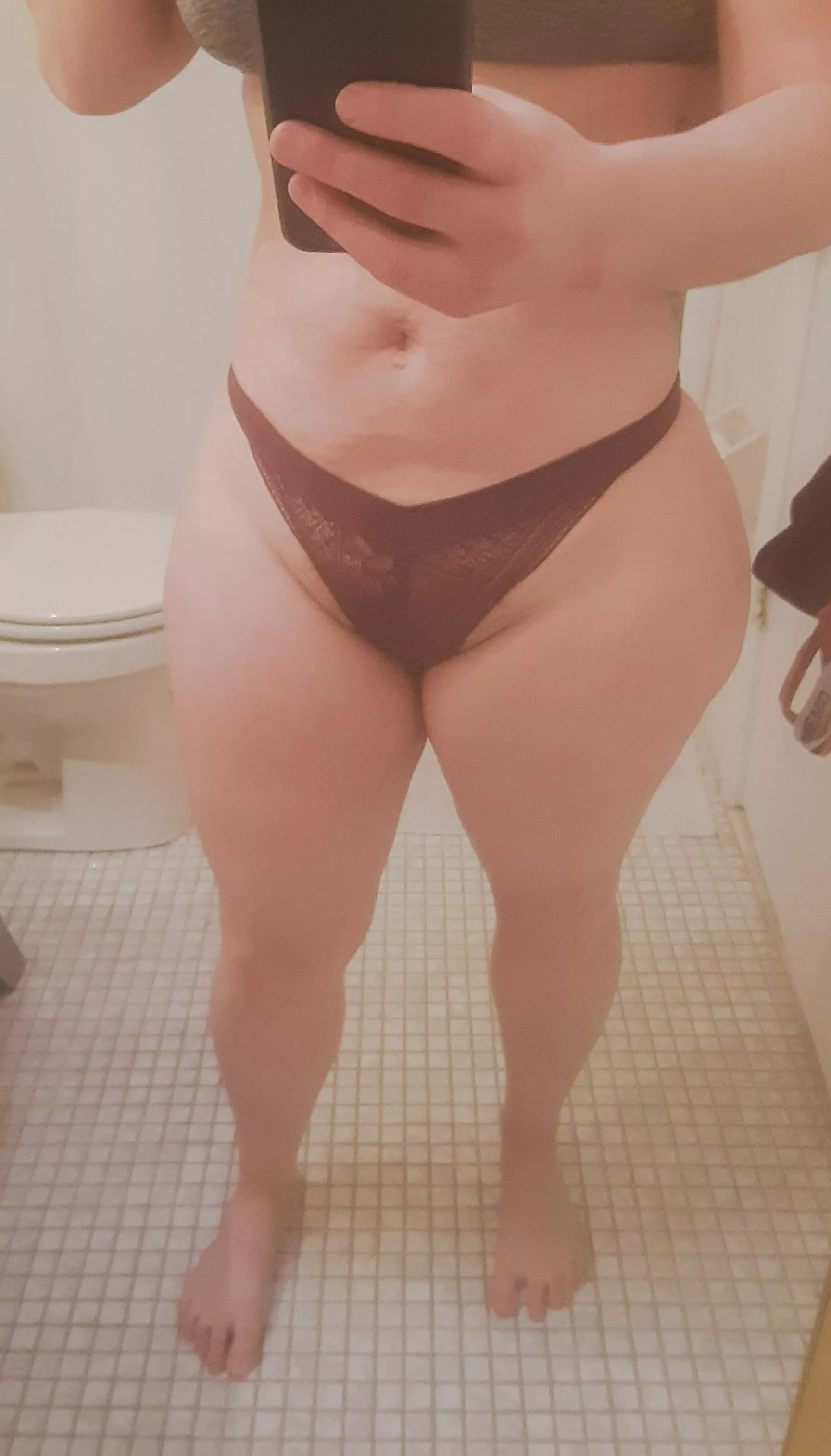 Barely fits into these wine colored thongs