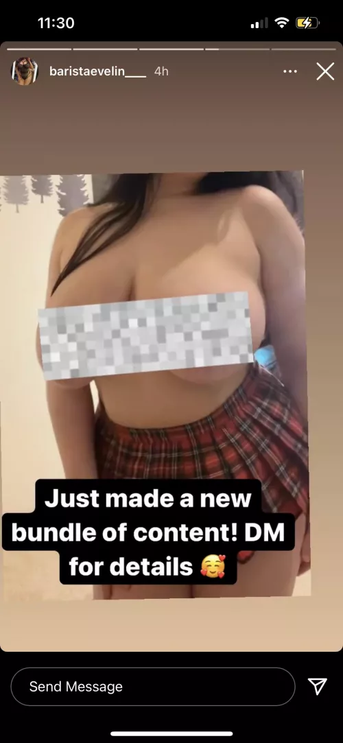 @baristaevelinnn___ is selling some hot content 👀