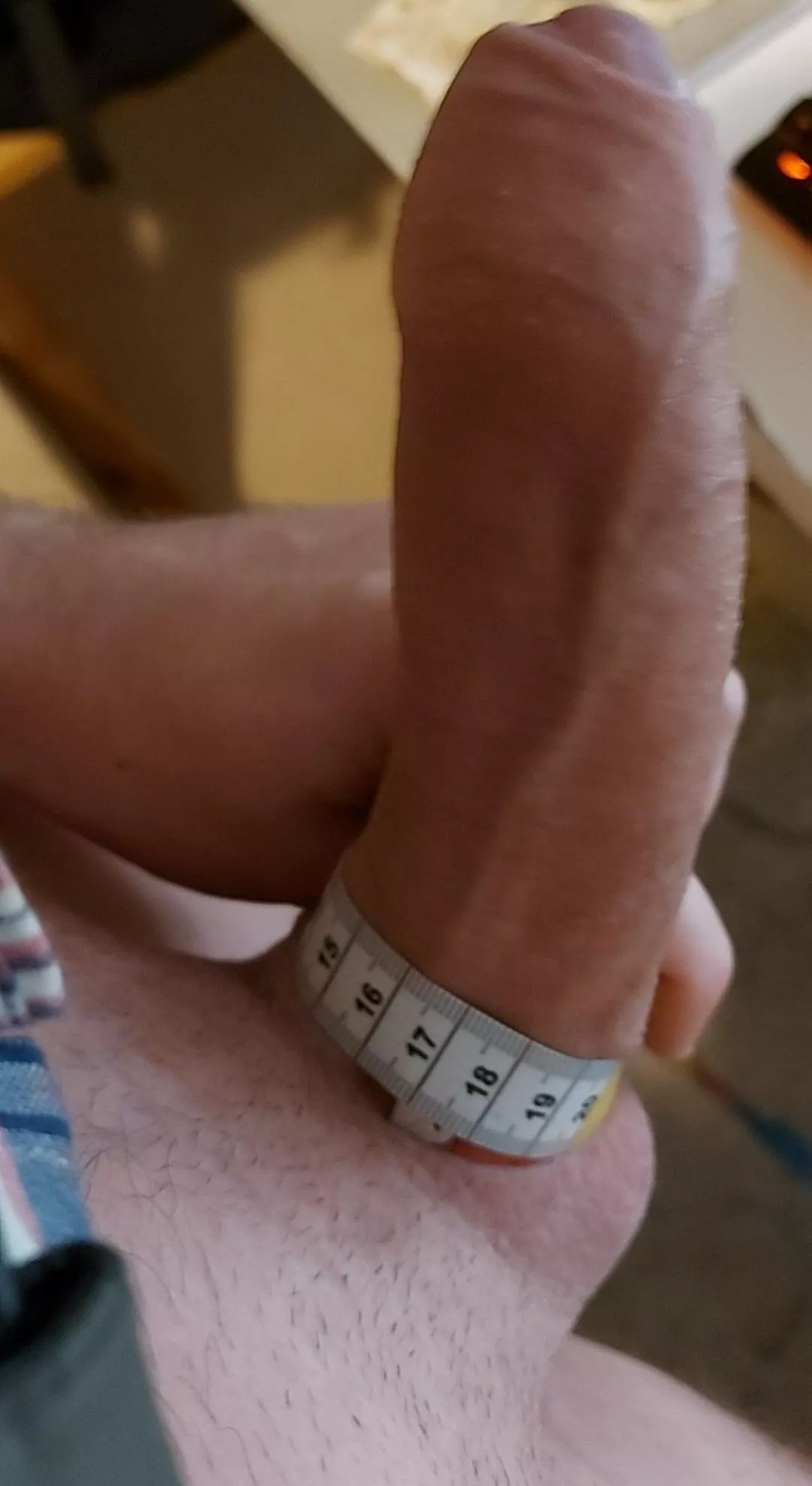 Base girth 15cm plus depending on where&EQ. Midshaft is 14cm(in profile) Base girth 15cm plus depending on where&EQ. Midshaft is 14cm(in profile)