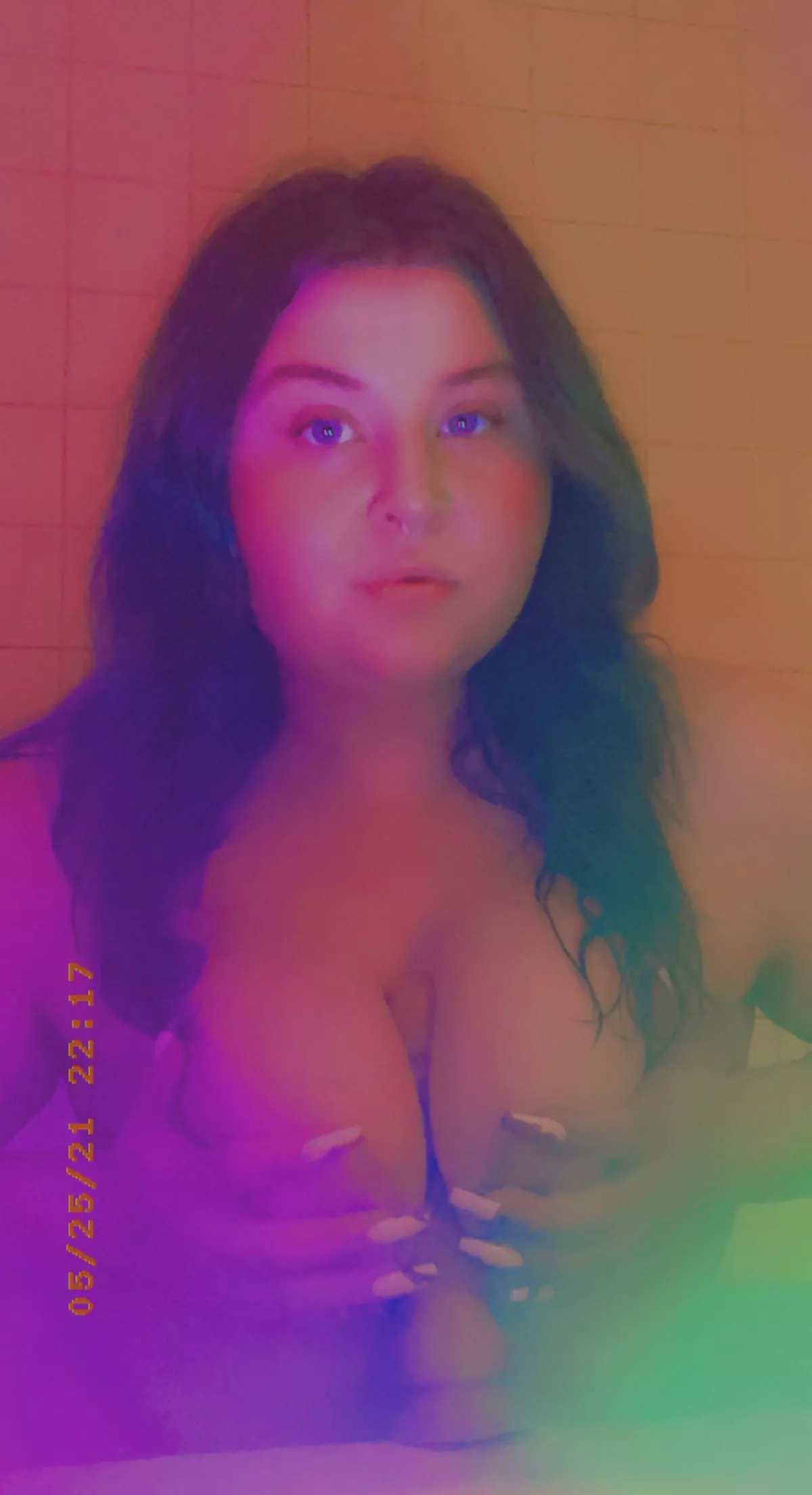 Bathtime slut 😚 insatiablytoxic on all platforms