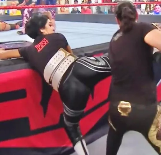 Bayley🥵💦💦💦