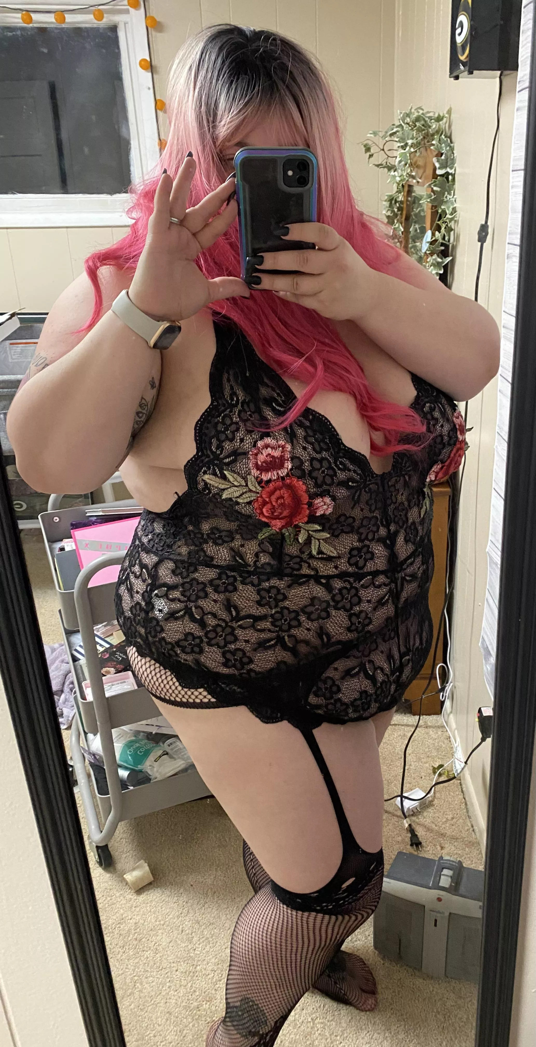 Bbw going live soon https://m.chaturbate.com/b/cande_vt/