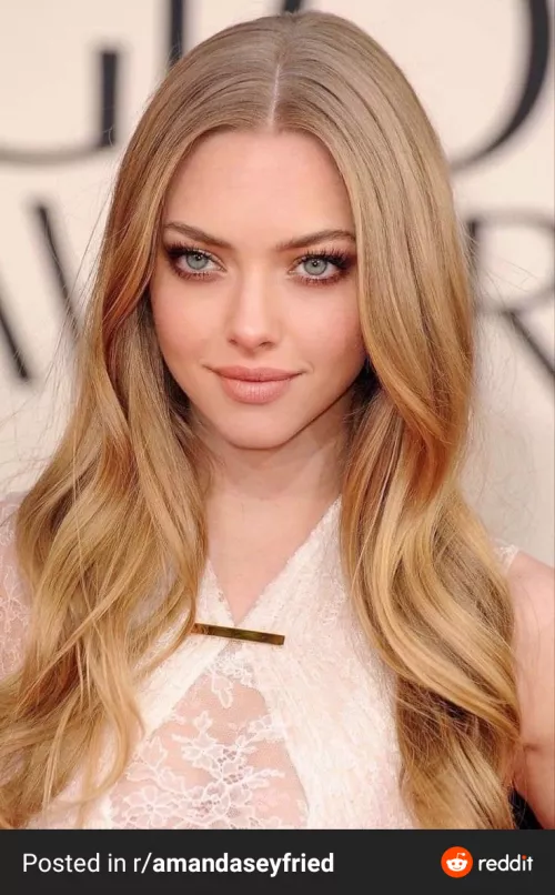 Be Amanda Seyfried or Thomasin McKenzie for me?