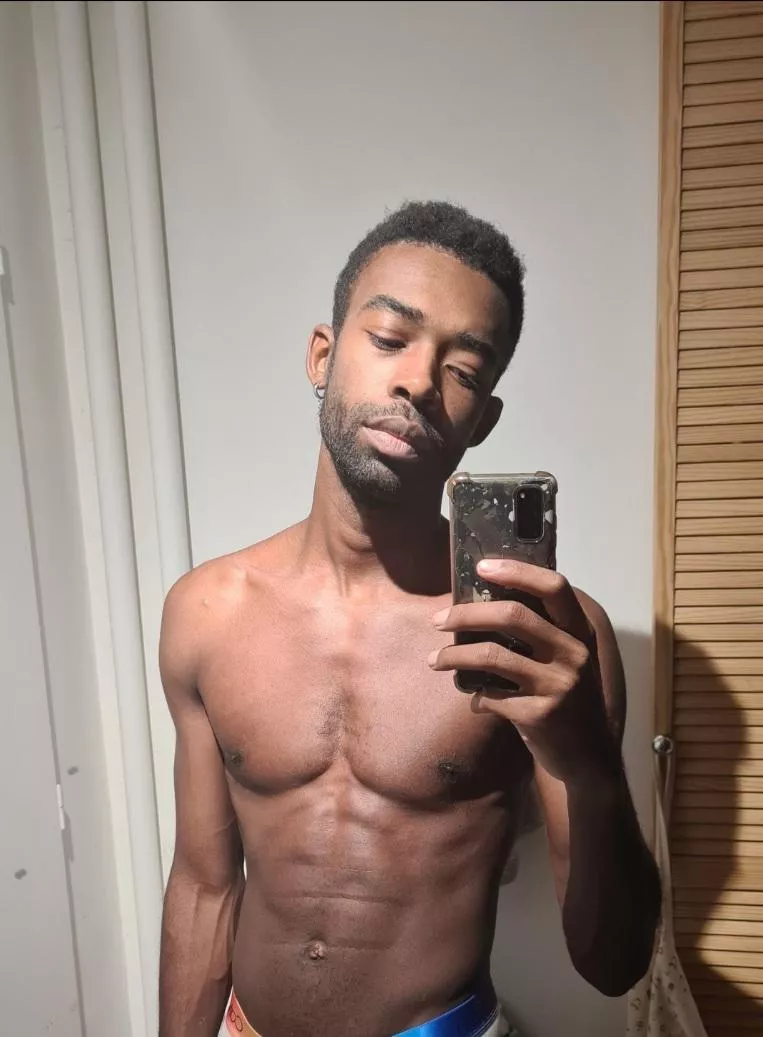 Be honest, what do you think of my body ? Do you feel attracted to it ? Sometimes feels like it's never enough 😅