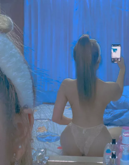 Be honest, would you masturbate to my nudes if I send you some?š„°šš