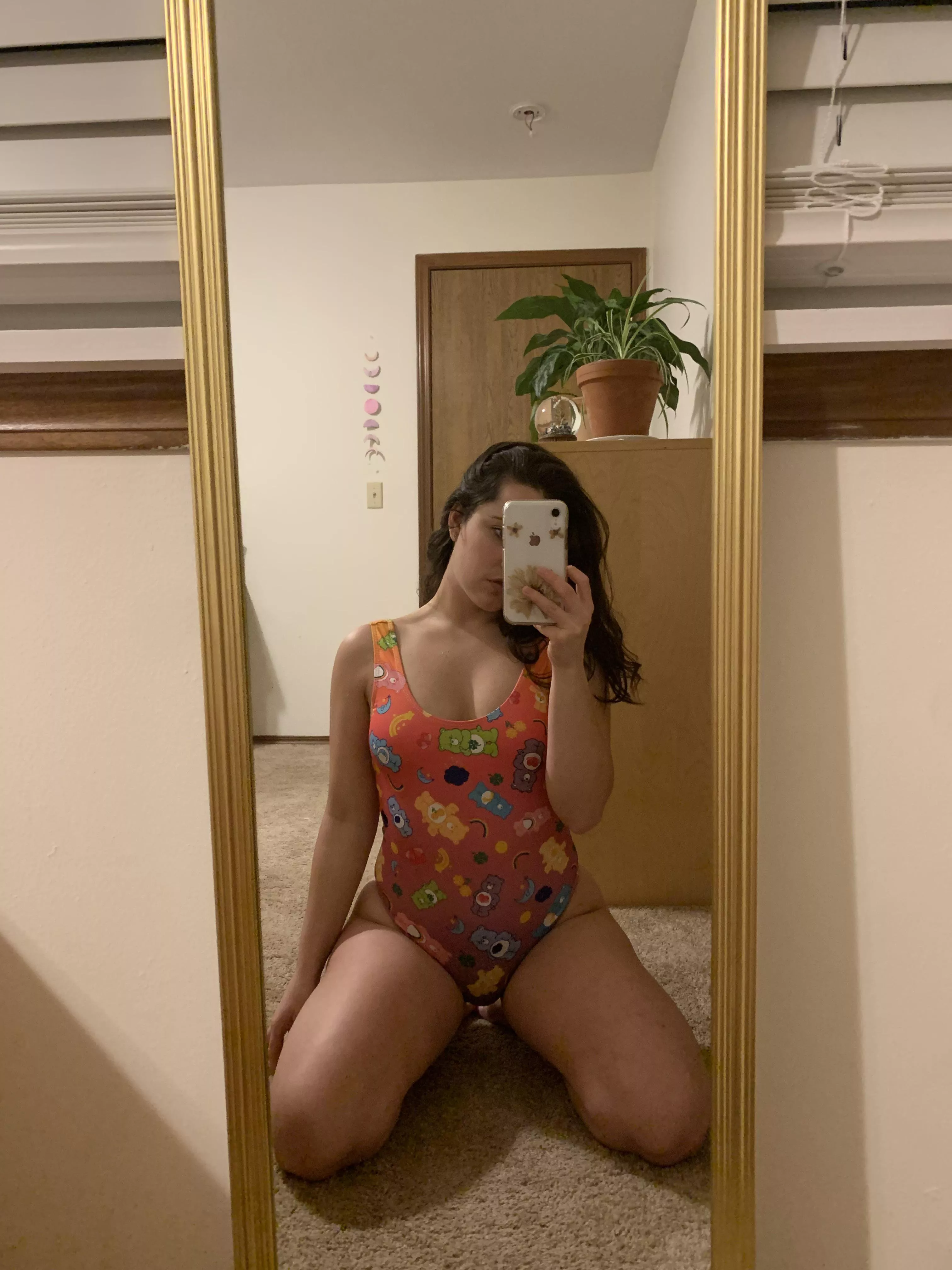 be honest, would you put your dick in my hip cleavage?