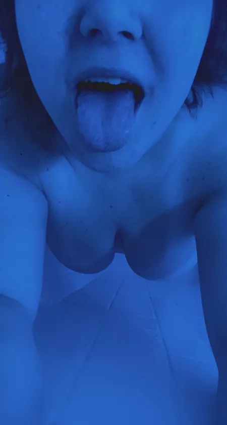 be like Jesus and give me your body and cum ๐๐ฆ (yes I know itโs blood, but for sexy purposes, itโs cum)