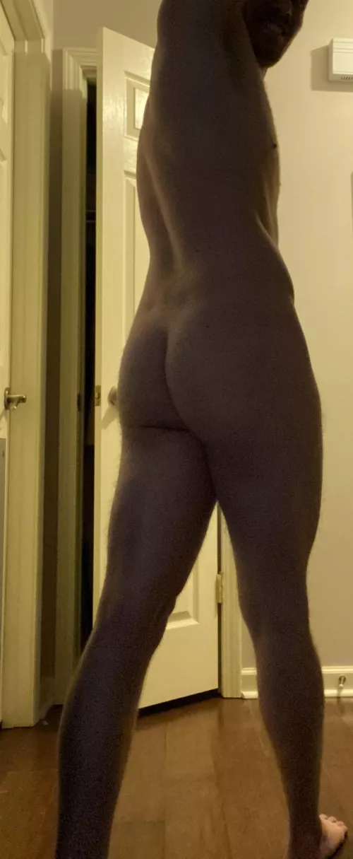 Be like Nemo and touch the butt