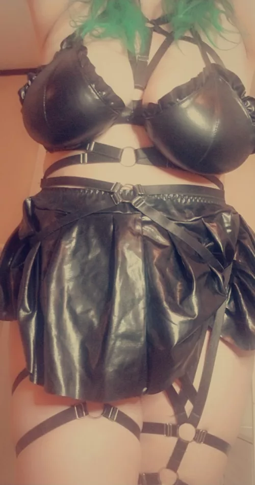 Be my bitch!