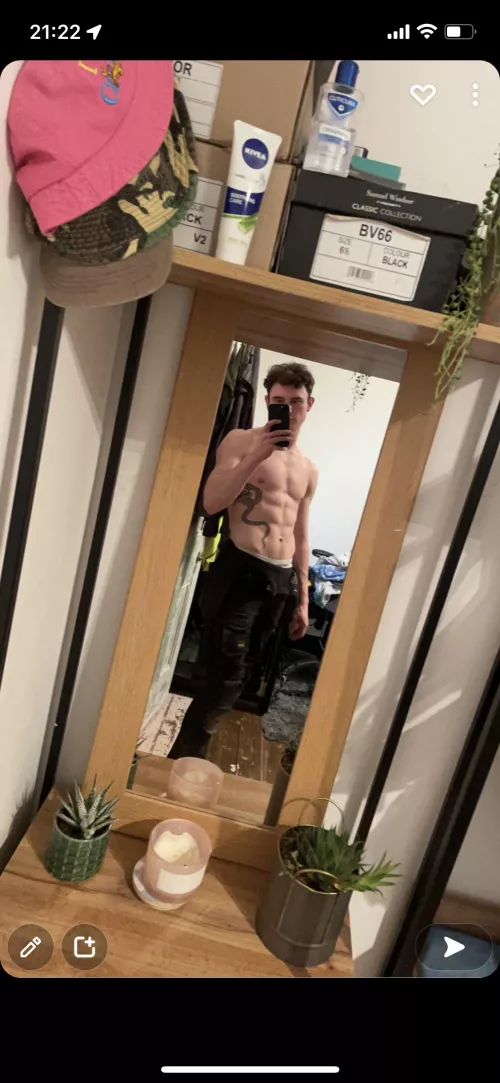 be my valentine 🥺