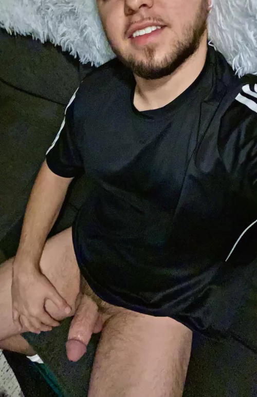 Beard is getting longer and my cock seems to be getting thicker