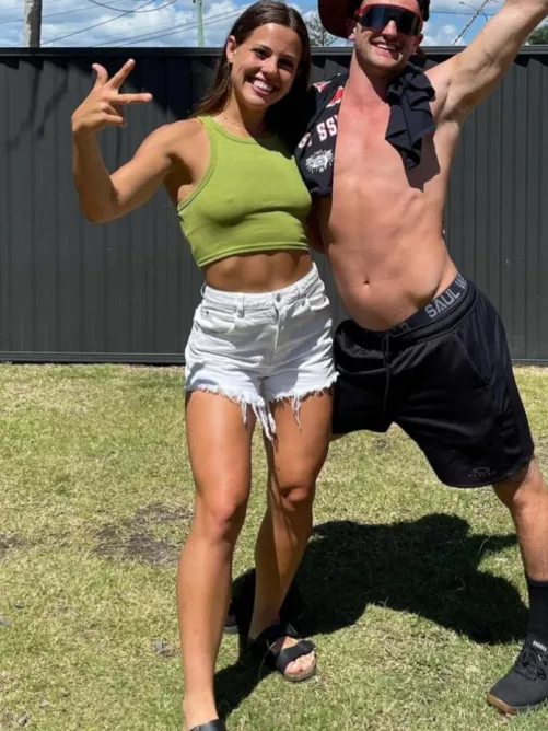 Beautiful day to be braless outdoors!