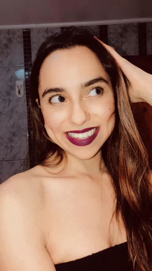 Beautiful Latin girl ! [f20]