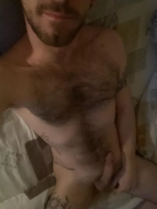 Bed is empty and cold (DMs open)