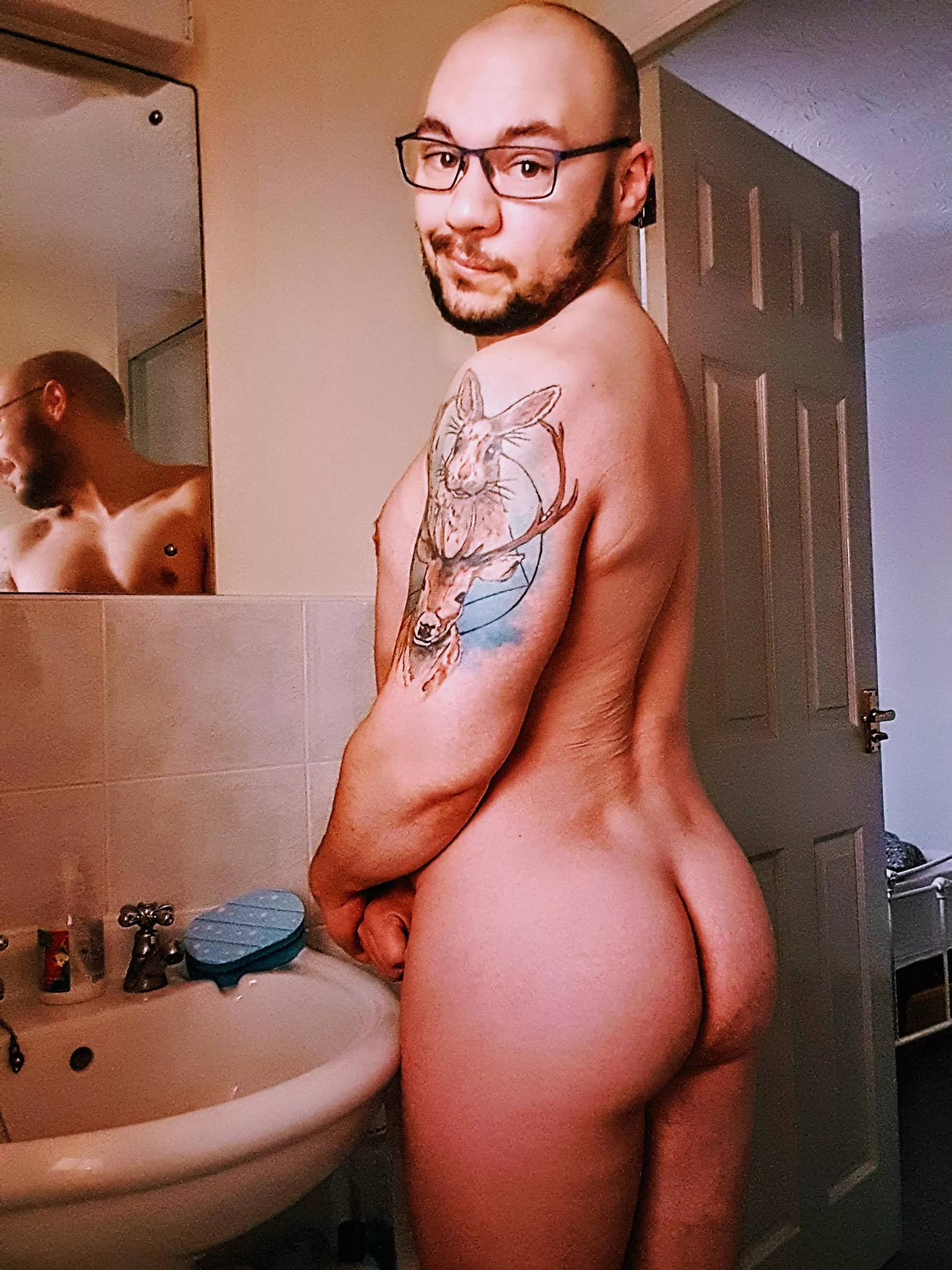 Been back at the gym! Here is butt!