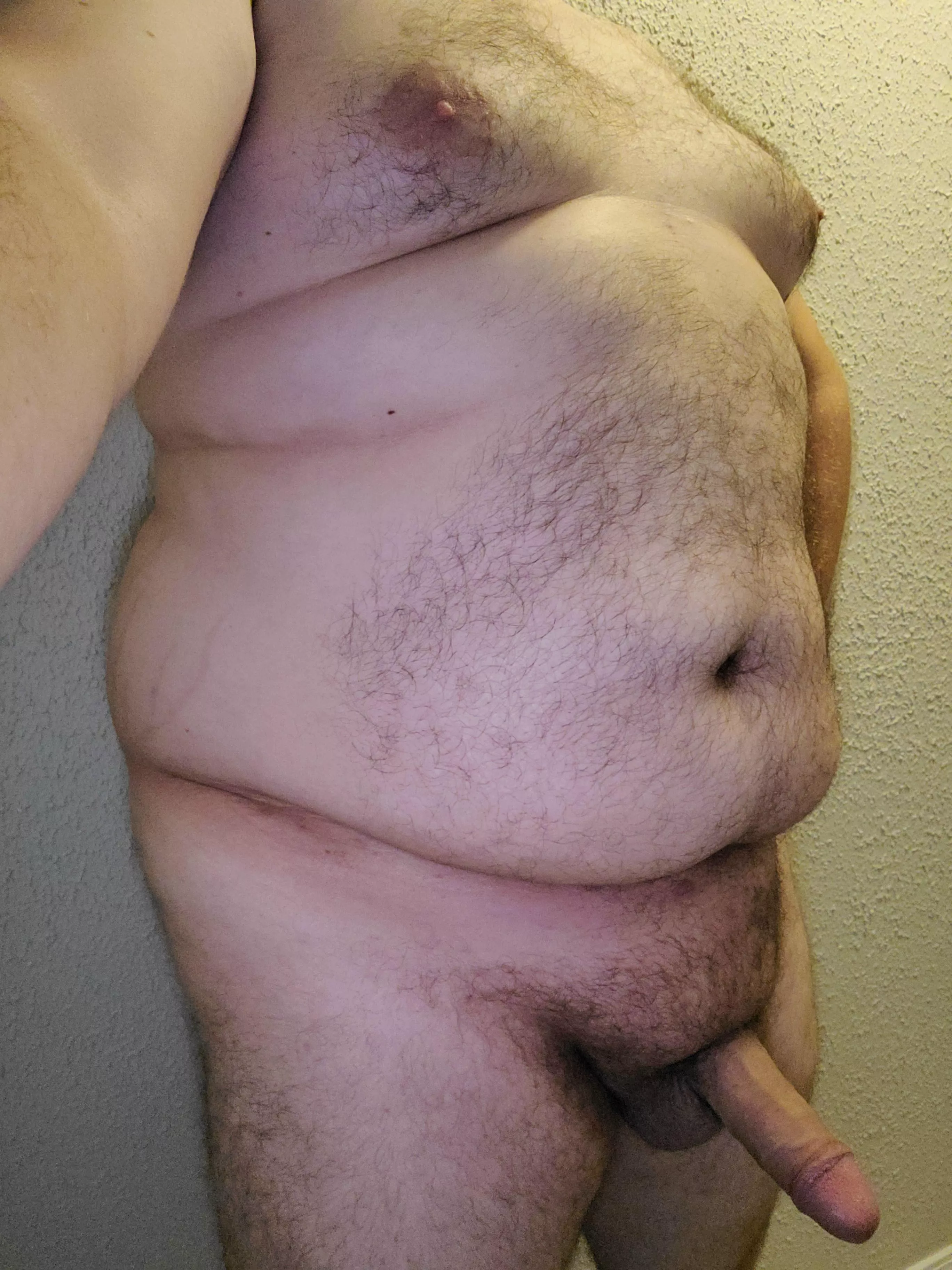 Been busy as hell, but here's a quickie nude for y'all. 😉 Been busy as hell, but here's a quickie nude for y'all. 😉