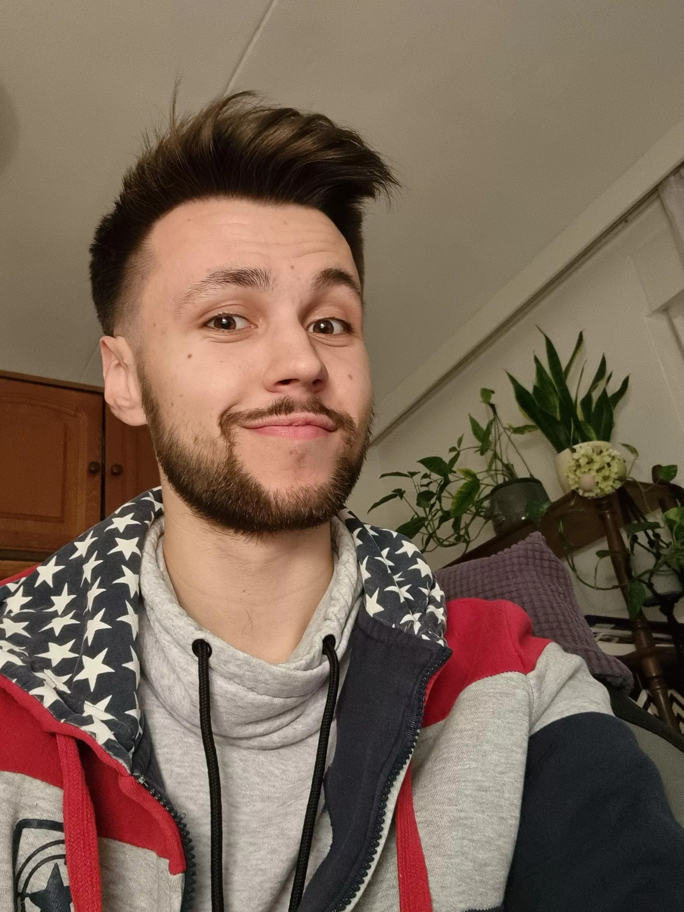 Been struggling with trying to find the one to cuddle and be romantic with... can I get some moral support? 🥺👉👈