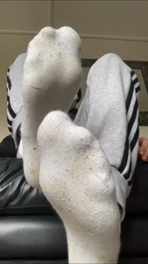 been wearing these for days now sniff my sweaty size 11 feet π